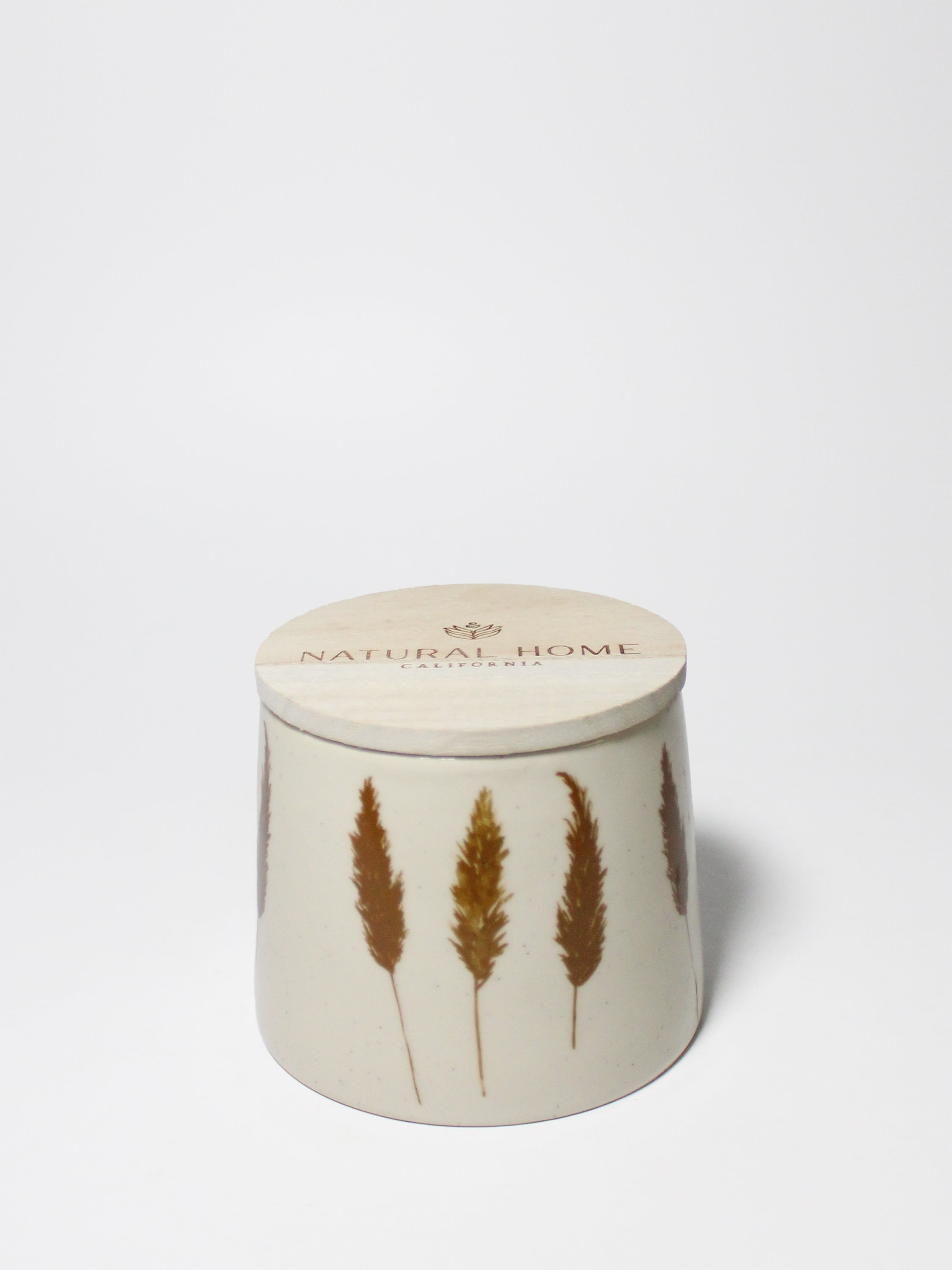 Amber & Fig Natural Home 7 oz scented candle